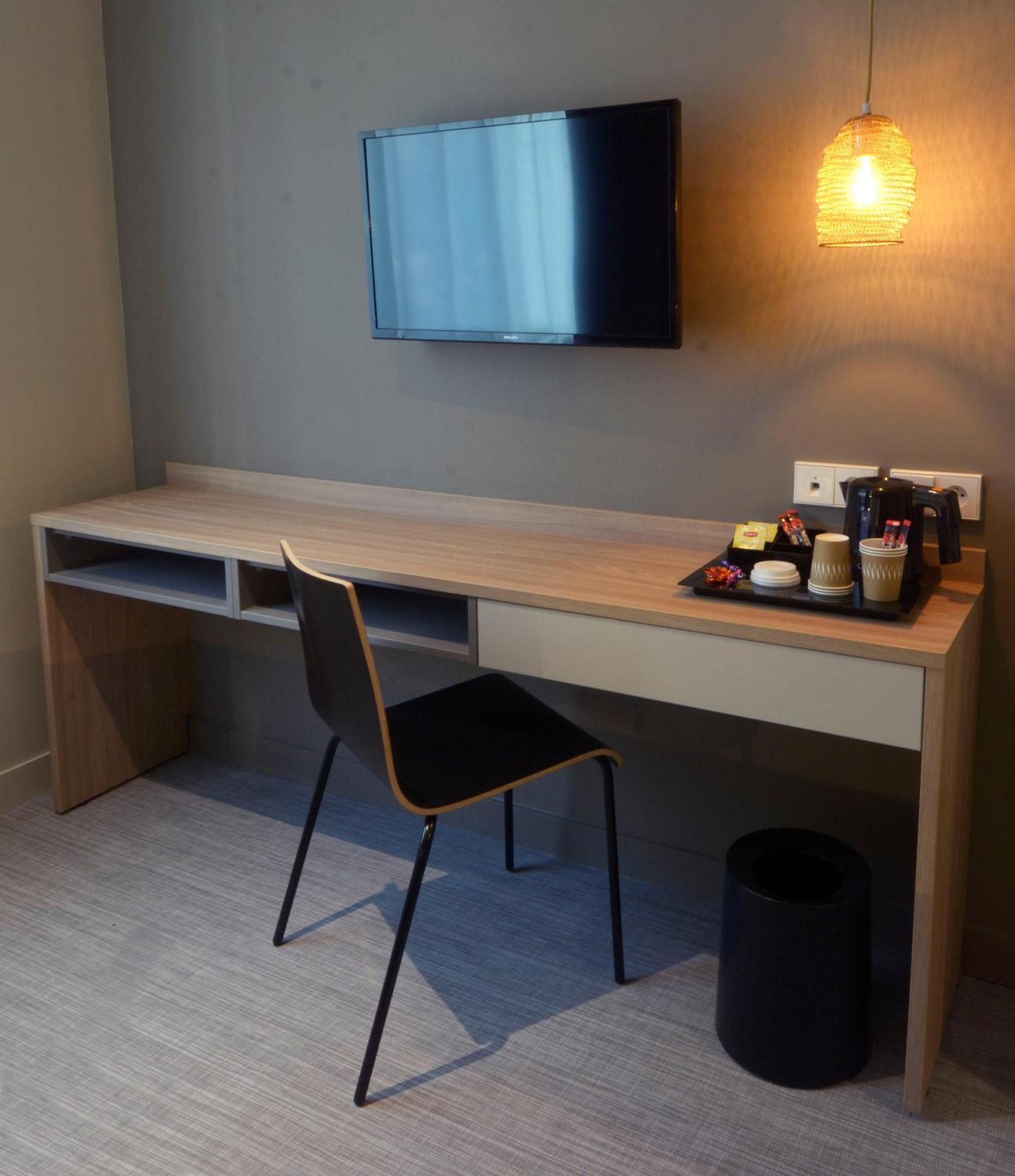 Apparthotel 37 Lodge - Courbevoie La Défense Esterno foto