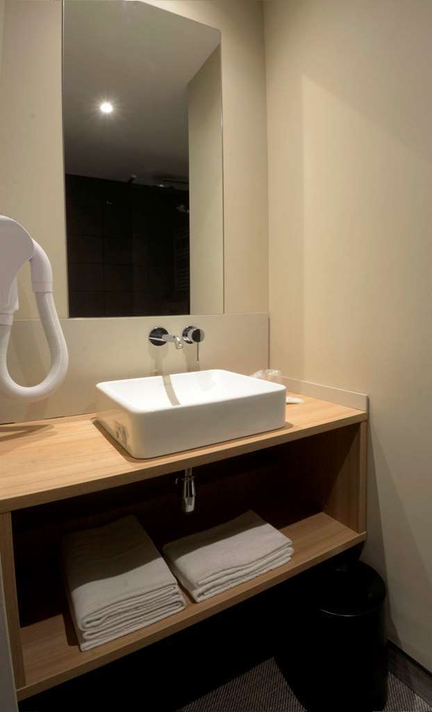Apparthotel 37 Lodge - Courbevoie La Défense Camera foto
